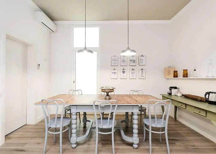 Luxury 4bdr In Gracia *