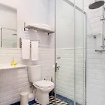 Luxury 4bdr In Gracia Apartment