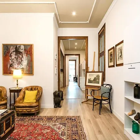 Luxury 4bdr In Gracia Apartment *