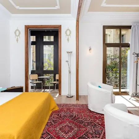 Luxury 4bdr In Gracia Apartment Barcelona