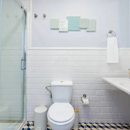 Luxury 4bdr In Gracia